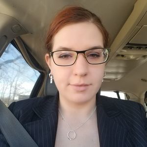 Meet your Posher, Leah